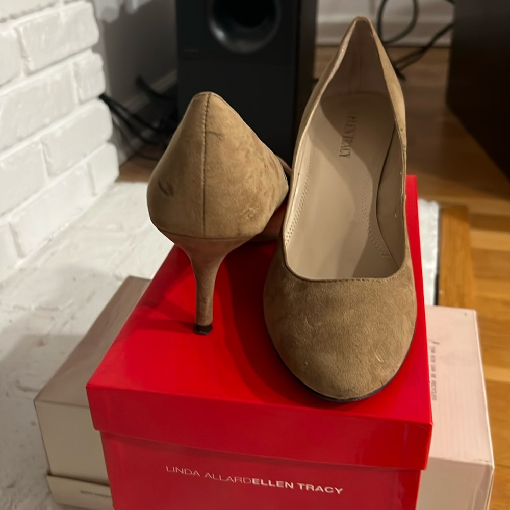 Nude Ellen Tracy suede pumps.